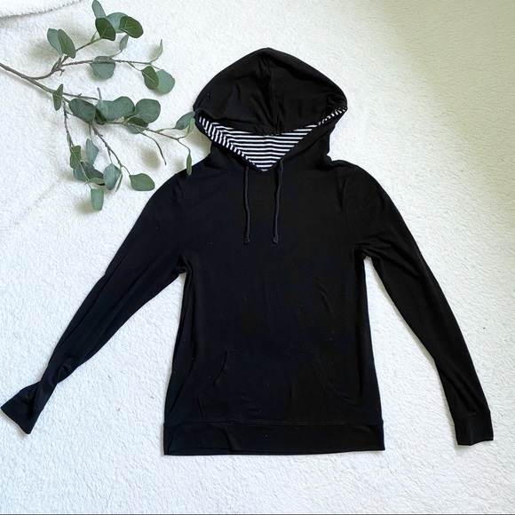 Old Navy | lightweight hooded sweatshirt - Picture 2 of 5